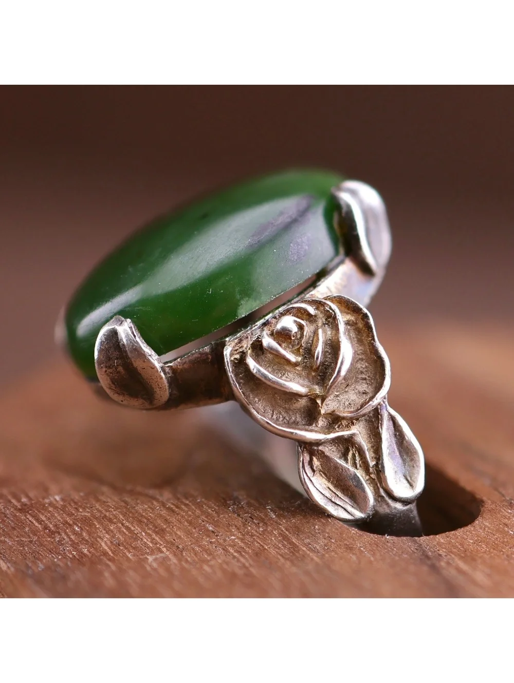 Vintage Artisan Studio Sterling Sculpted Roses Green Nephrite Cabochon Ring